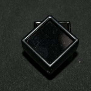 Caja de exposición negra