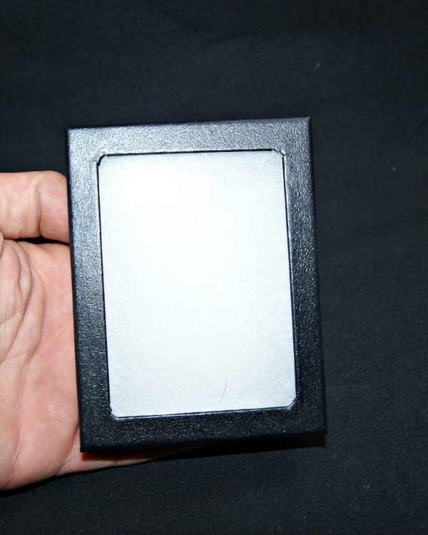 Caja de exposición con tapa de cristal