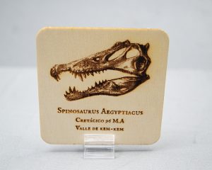 Tarjeta de madera Spinosaurus aegyptiacus