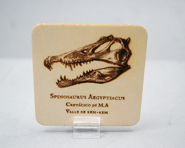 SONY DSC Tarjeta de madera Spinosaurus aegyptiacus