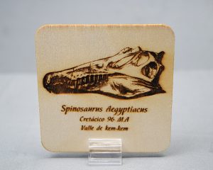 Tarjeta de madera Spinosaurus aegyptiacus