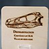 Tarjeta de madera Dromaeosaurio