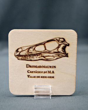 Tarjeta de madera Dromaeosaurio