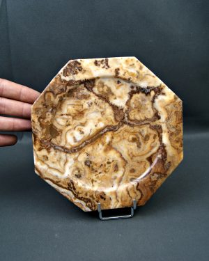 Plato artesanal con minerales
